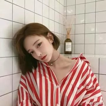 我的黑色超短裙